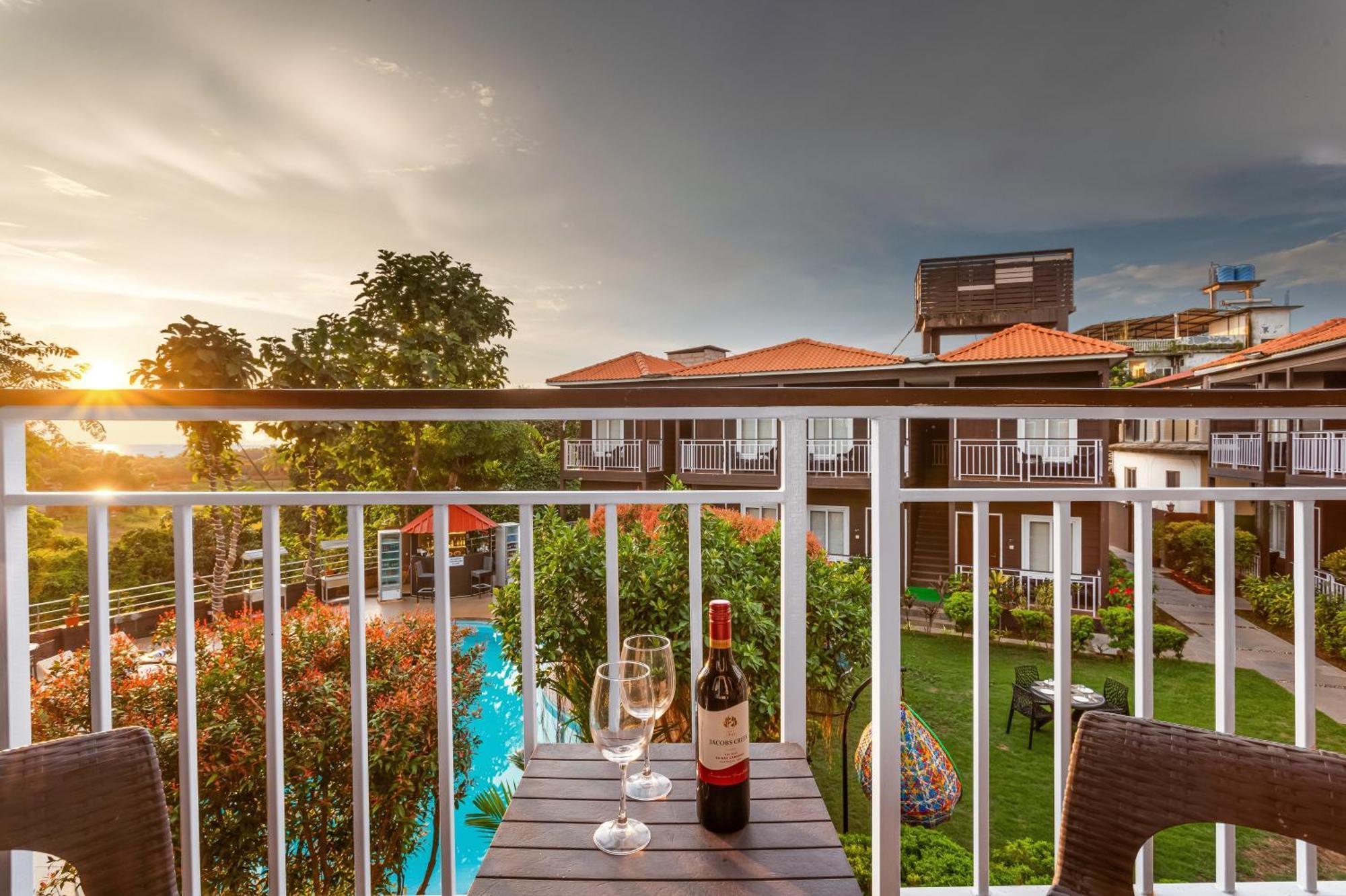Aurum Resorts Morjim Ashvem Beach Extérieur photo