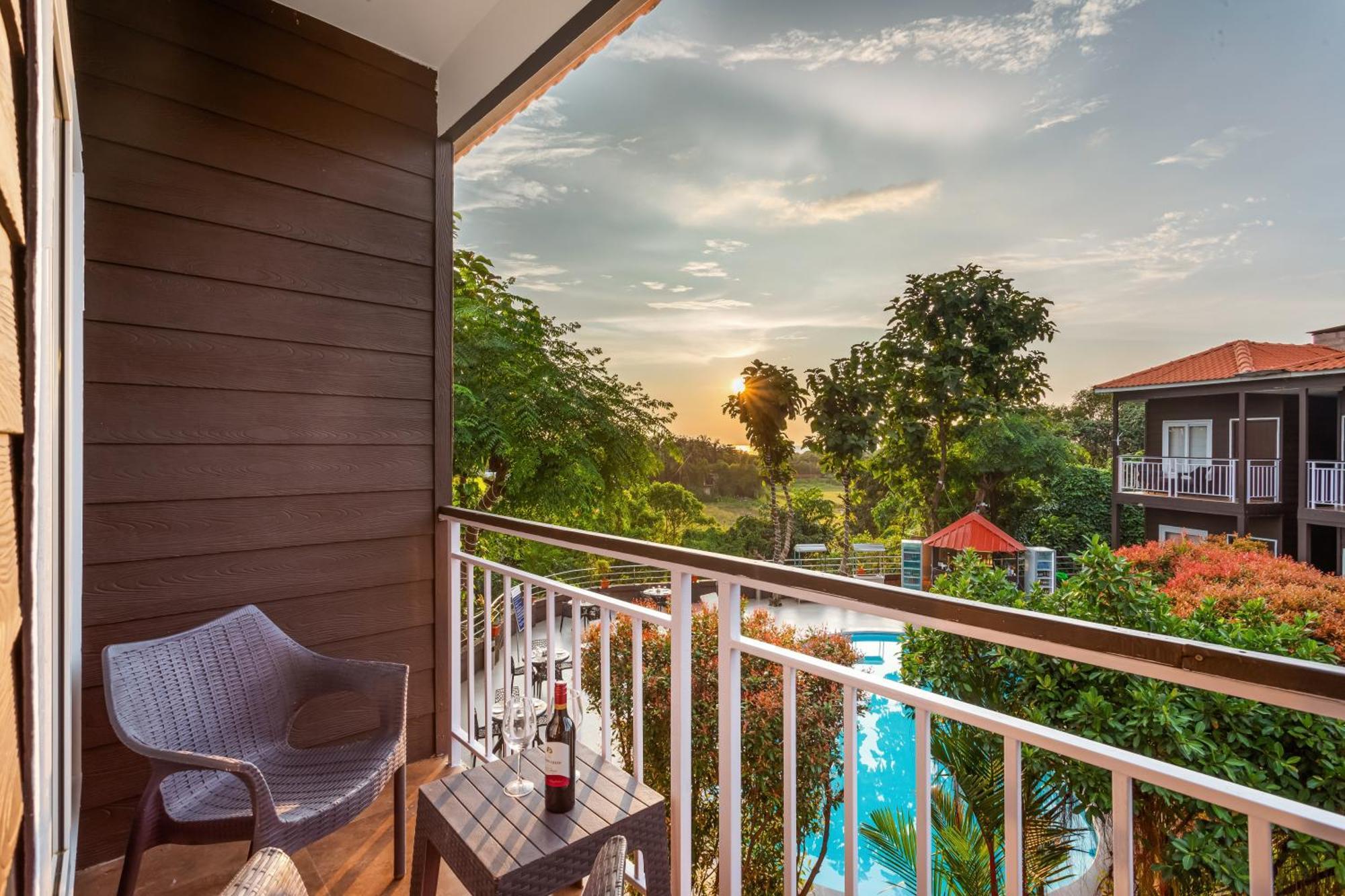 Aurum Resorts Morjim Ashvem Beach Extérieur photo
