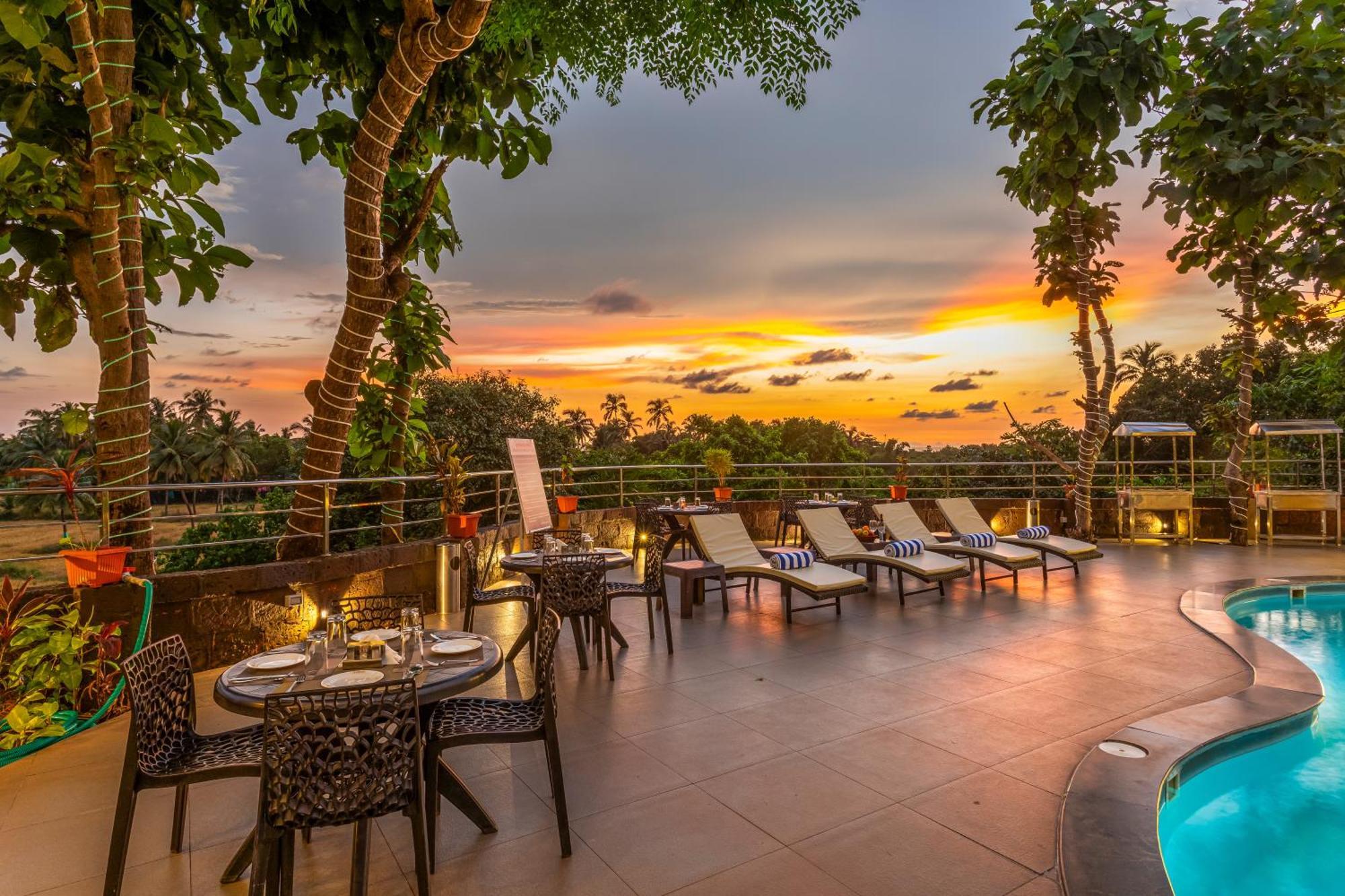 Aurum Resorts Morjim Ashvem Beach Extérieur photo