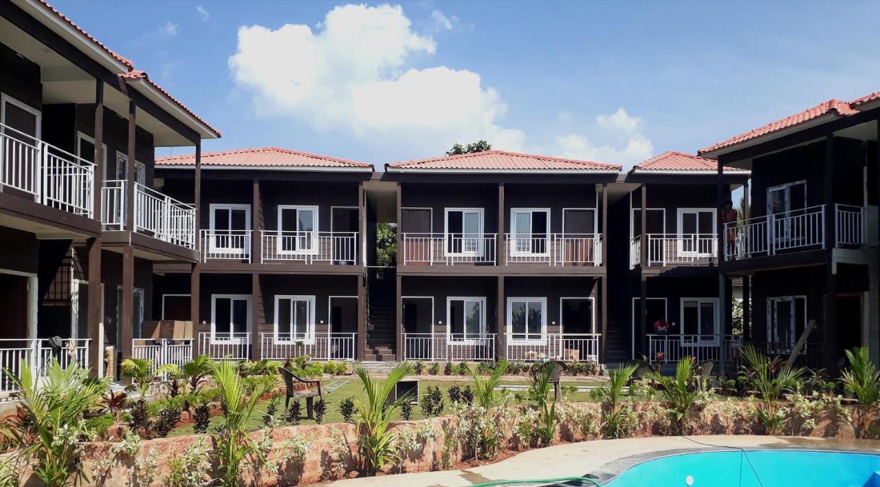 Aurum Resorts Morjim Ashvem Beach Extérieur photo