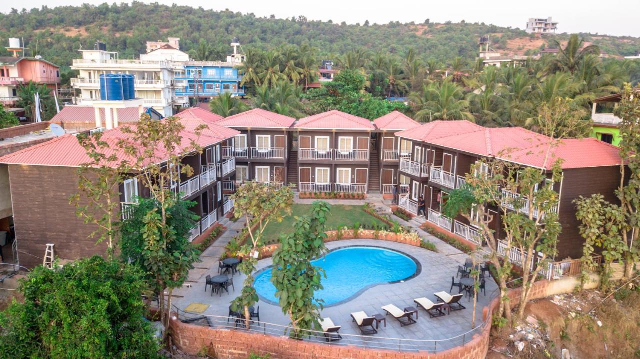 Aurum Resorts Morjim Ashvem Beach Extérieur photo