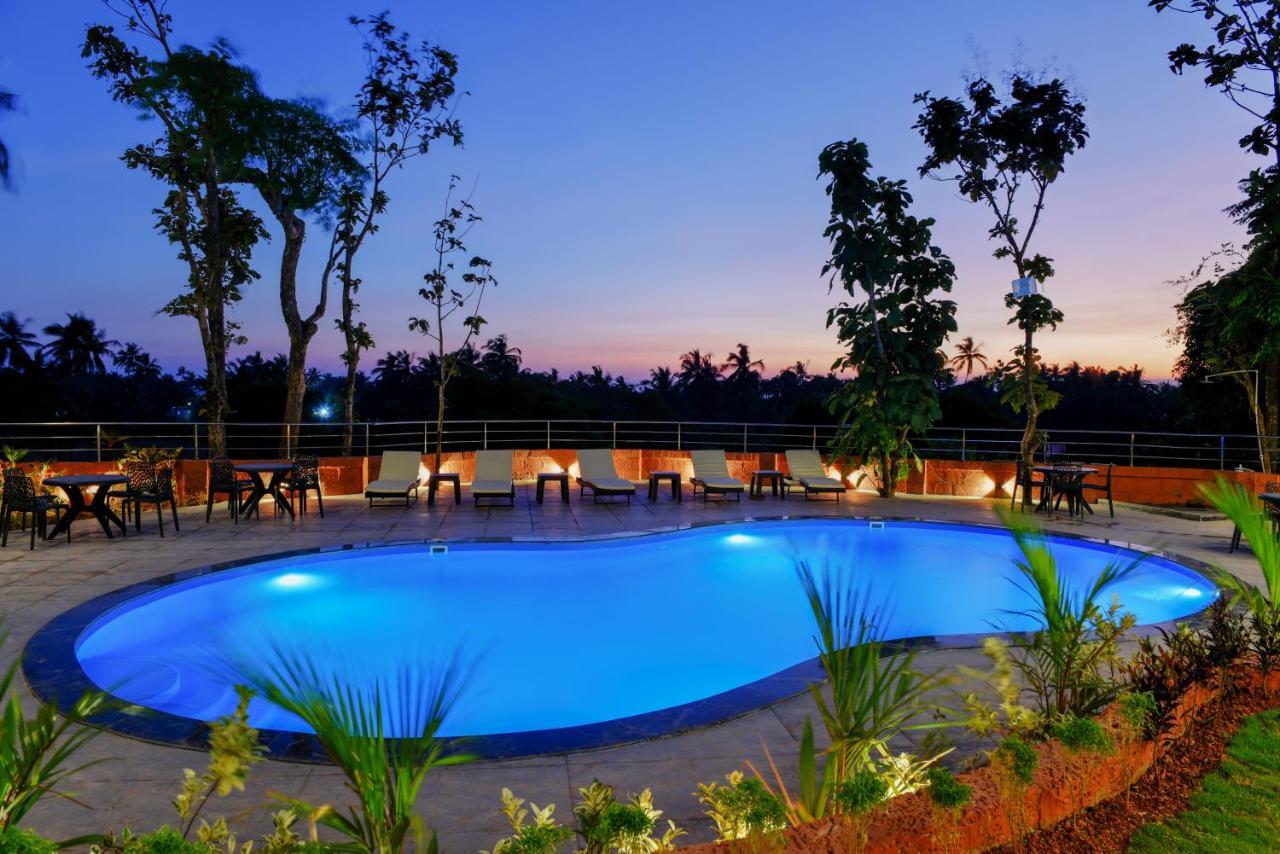 Aurum Resorts Morjim Ashvem Beach Extérieur photo