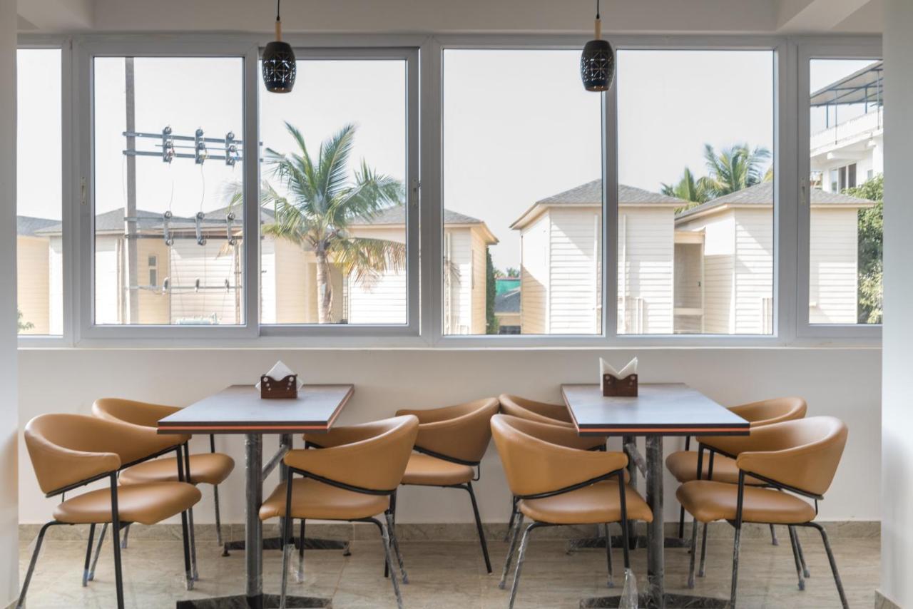 Aurum Resorts Morjim Ashvem Beach Extérieur photo